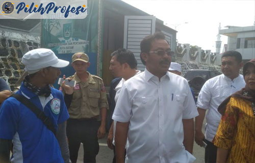 Daftar Gaji UMR Batam Semua Wilayah Terbaru 2020 | Pilihprofesi