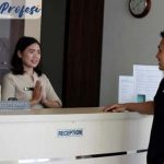 Receptionist Adalah Lengkap Dengan Pengertian Fungsi dan Tugasnya