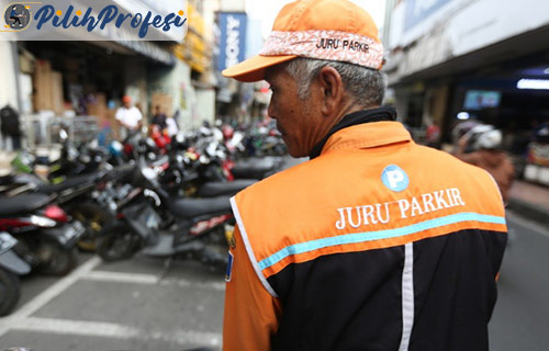 Gaji Tukang Parkir Motor