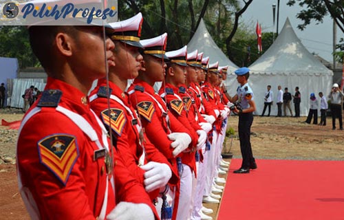 Gaji Lulusan Poltekip Tunjangan Syarat