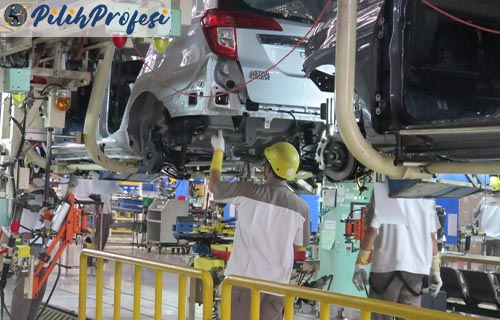 Gaji PT Astra Daihatsu Motor Semua Posisi Karyawan