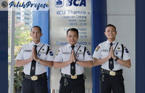 1. Gaji Satpam Bank BCA