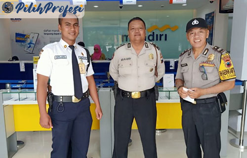 3. Gaji Satpam Bank Mandiri